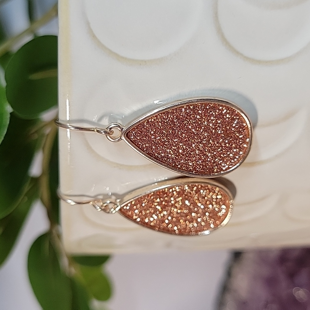 🔥LAST PAIR🔥 Copper Rose Shimmer Teardrop Earrings - Picture 2 of 4